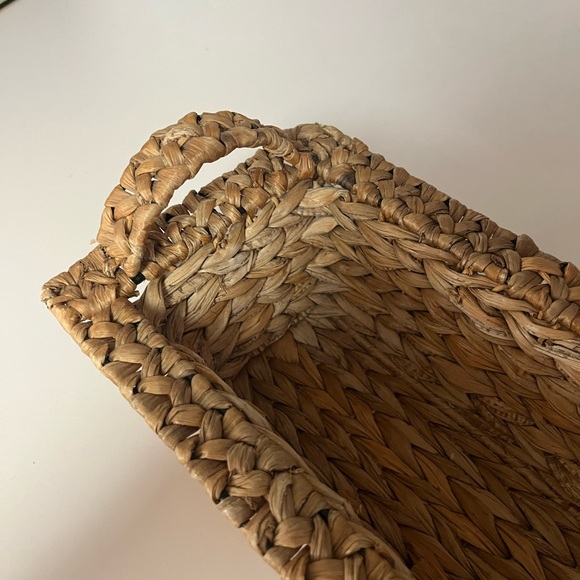 Woven Rectangular Basket - Picture 4 of 11